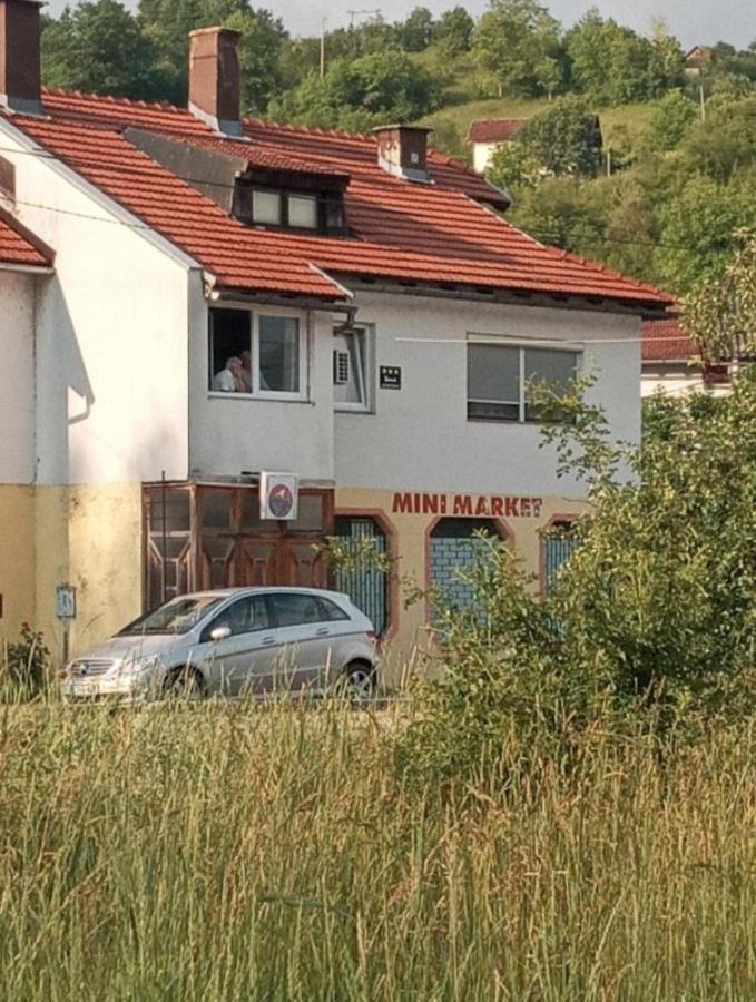 Apartments Bozena Яйце Екстериор снимка