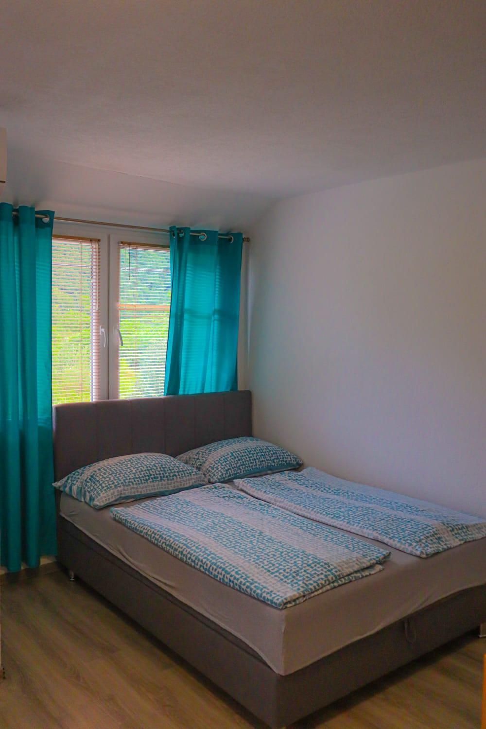 Apartments Bozena Яйце Екстериор снимка